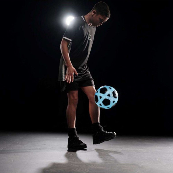 Фудбалска топка со светла и звуци, Strikesphere Counter Soccer Ball 