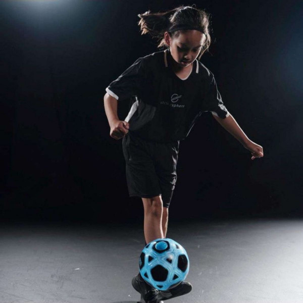 Фудбалска топка со светла и звуци, Strikesphere Counter Soccer Ball 