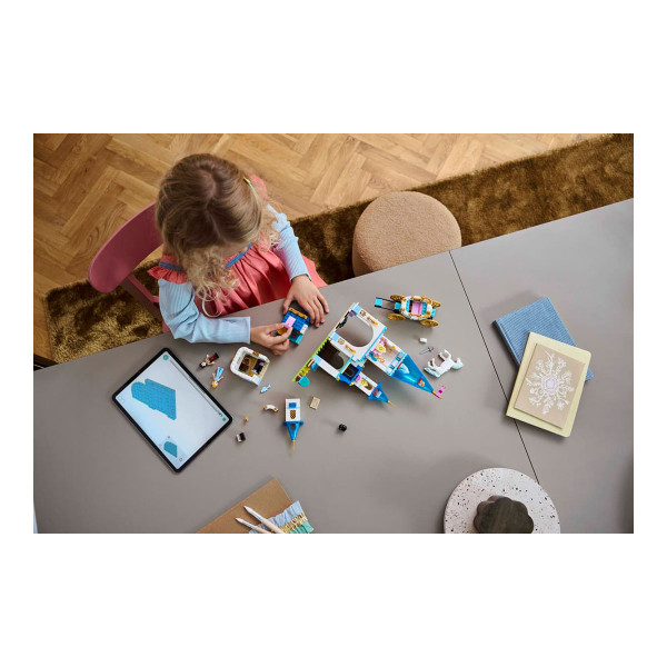 LEGO коцки, Disney, Cinderella's Castle & Horse Carriage 