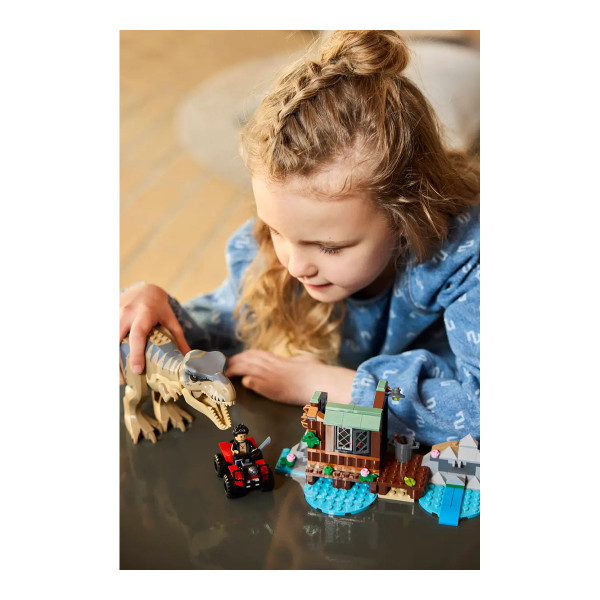 LEGO коцки, Jurassic World, T. rex River Escape 