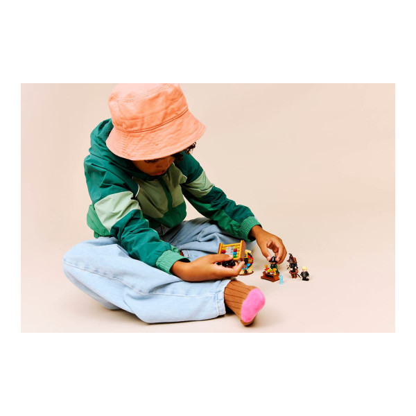 LEGO коцки, Harry Potter, Hogwarts Castle: Sorting Hat Ceremony 