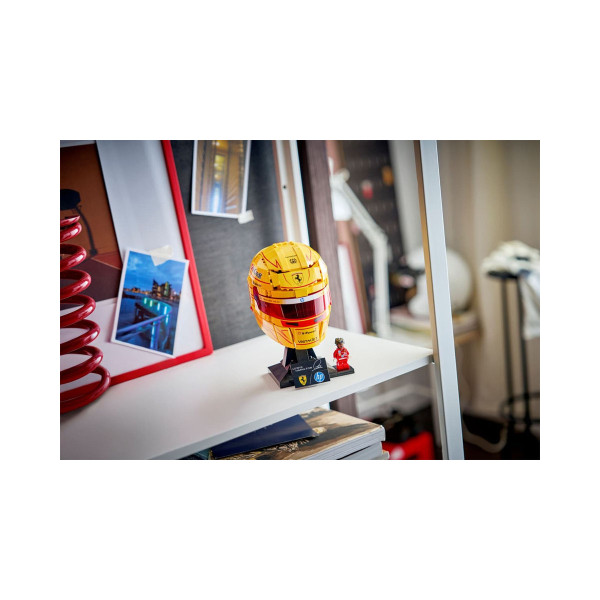 LEGO коцки, LEGO Editions, Scuderia Ferrari HP Lewis Hamilton Helmet 