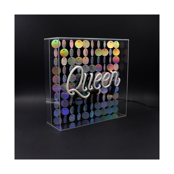 Неонски знак во кутија, 'Queen'