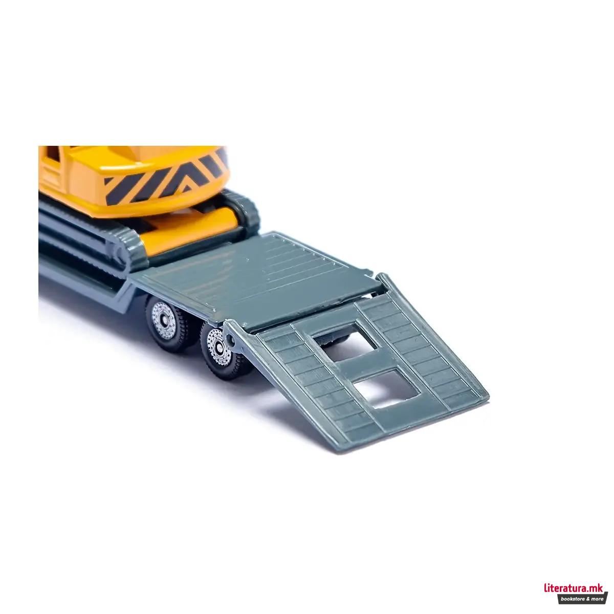 Фигура, Low Loader with Excavator