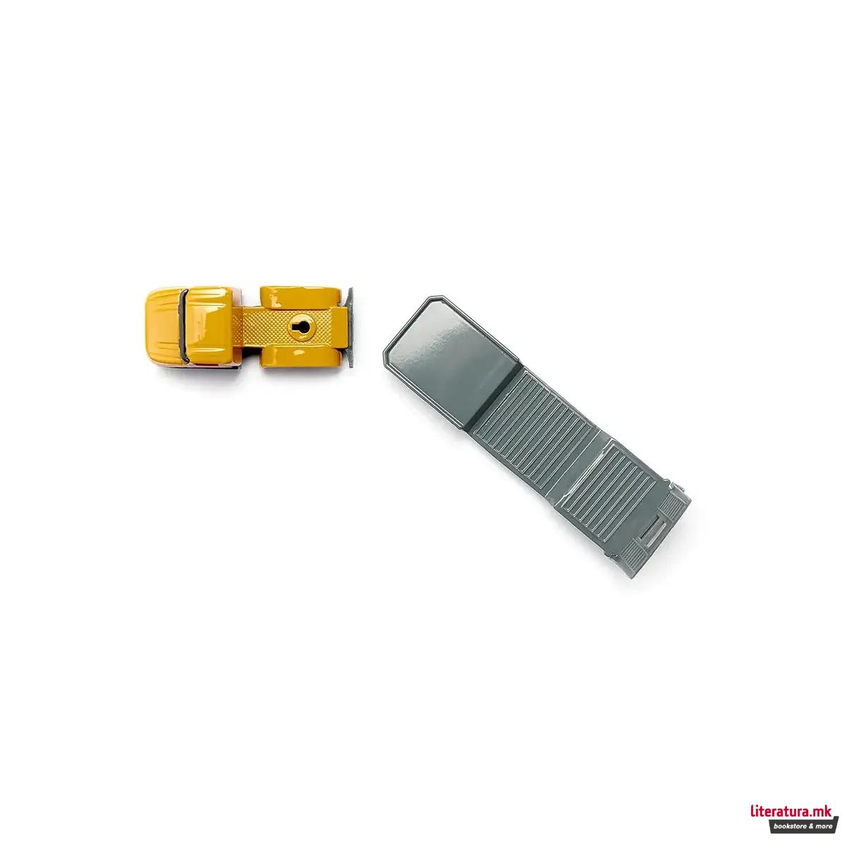 Фигура, Low Loader with Front Loader