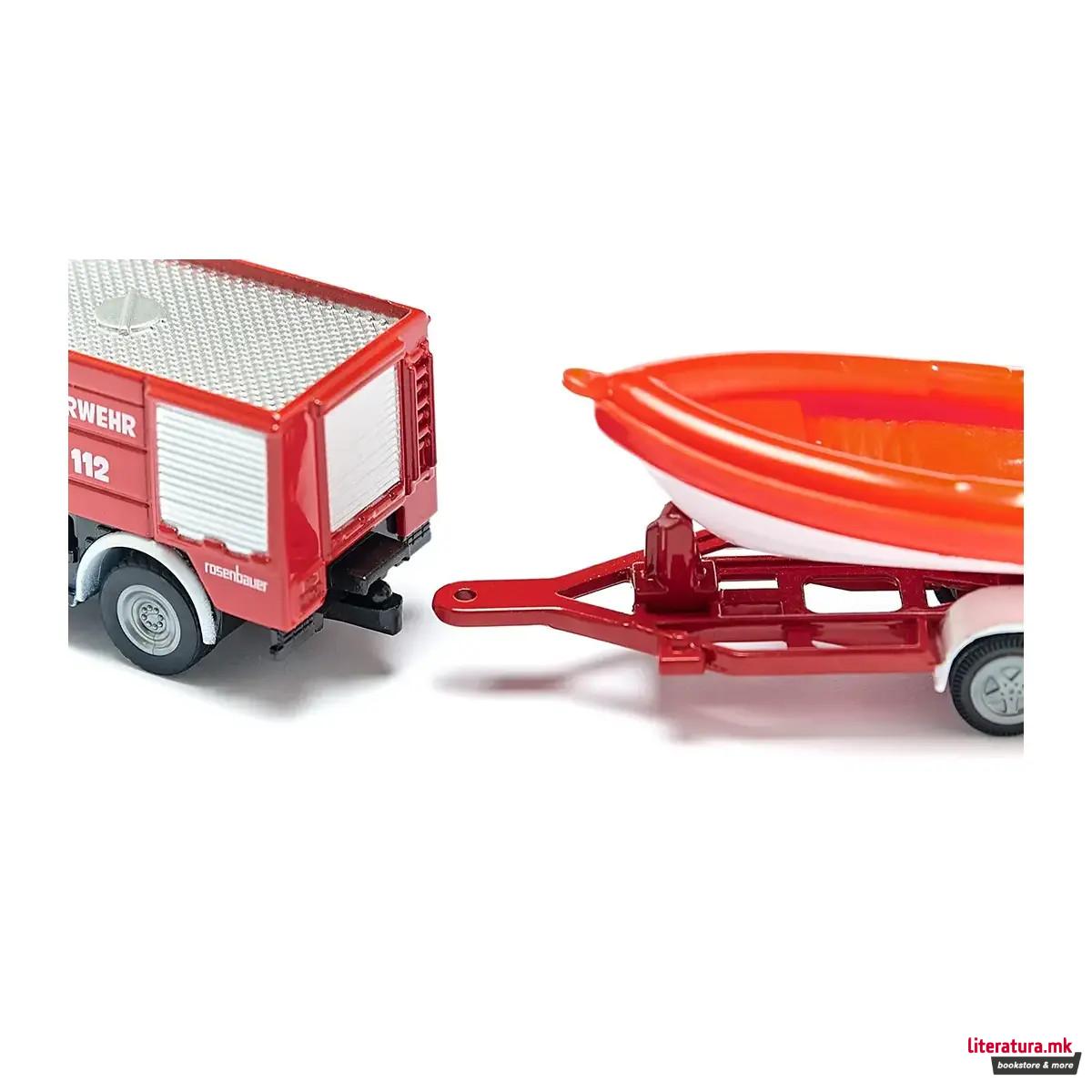 Фигура, Unimog Fire Engine with Boat