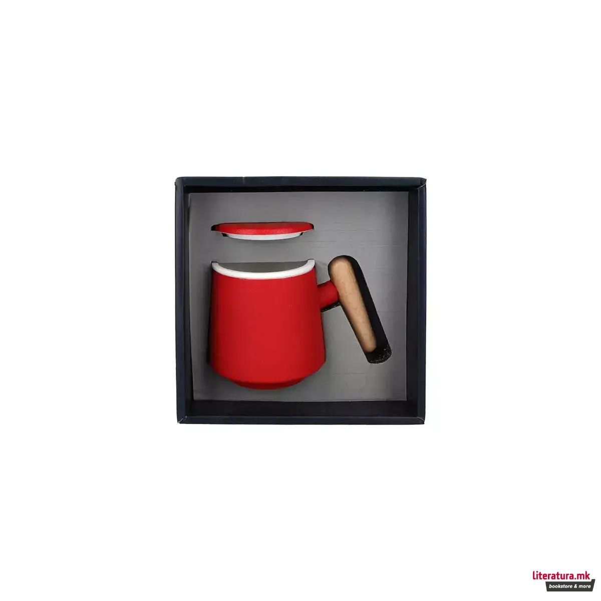 Шолја со керамичка цедалка и поклопка, црвена, 400 ml