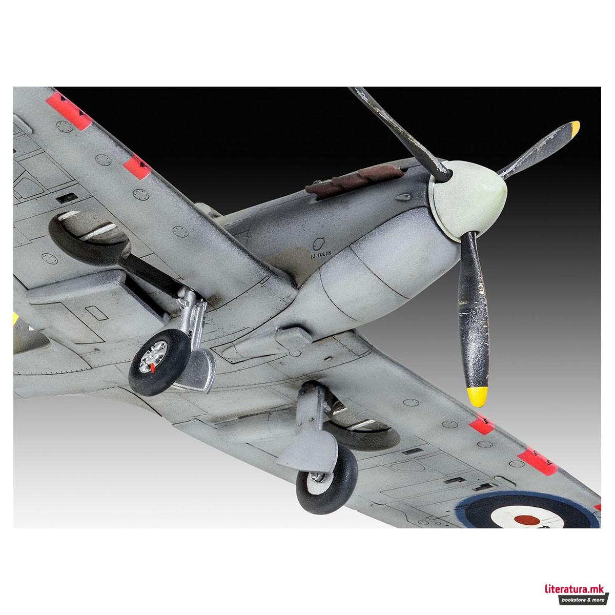 Сет макета + бои, Spitfire Mk.Iia, 1:72
