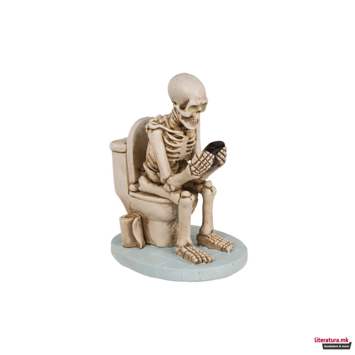 Декоративна фигура, Skeleton On The Toilet