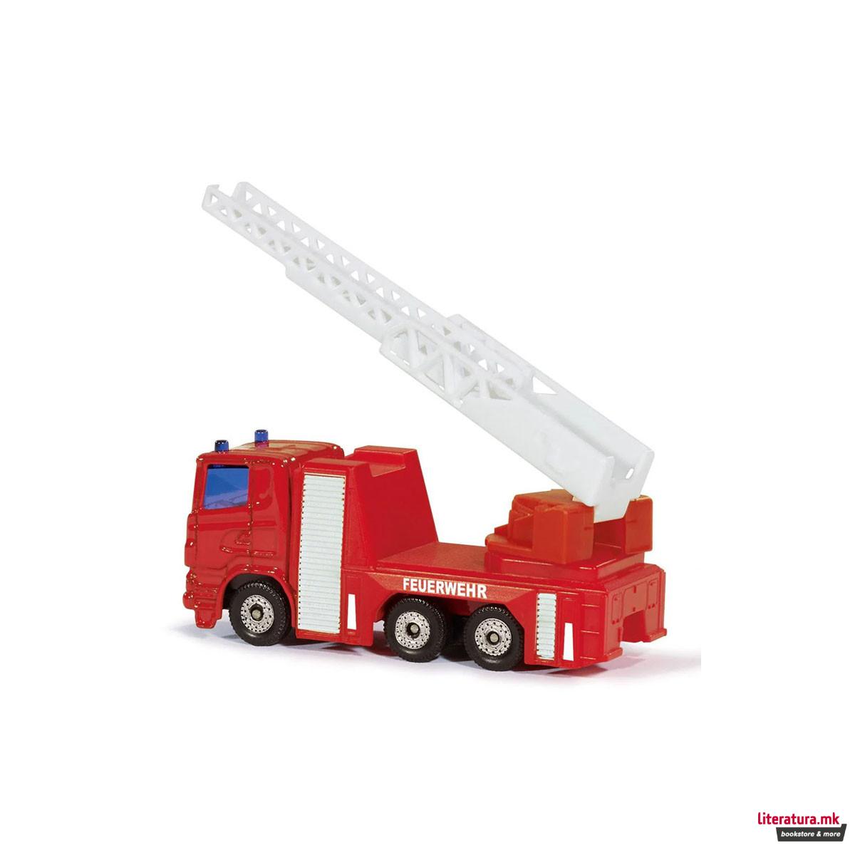 Фигура, Fire Engine w/Aerial Ladder 