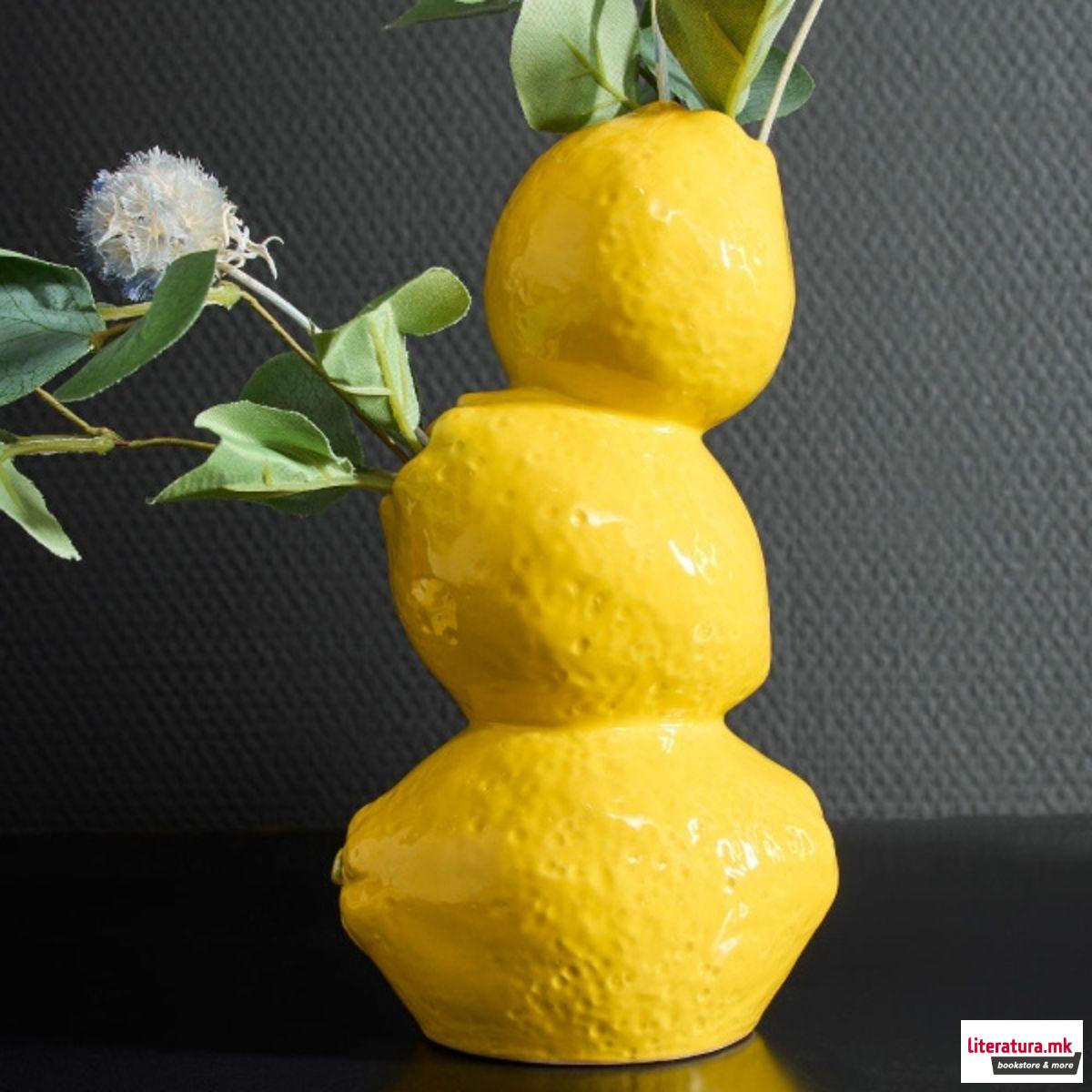 Вазна, Three Lemons 