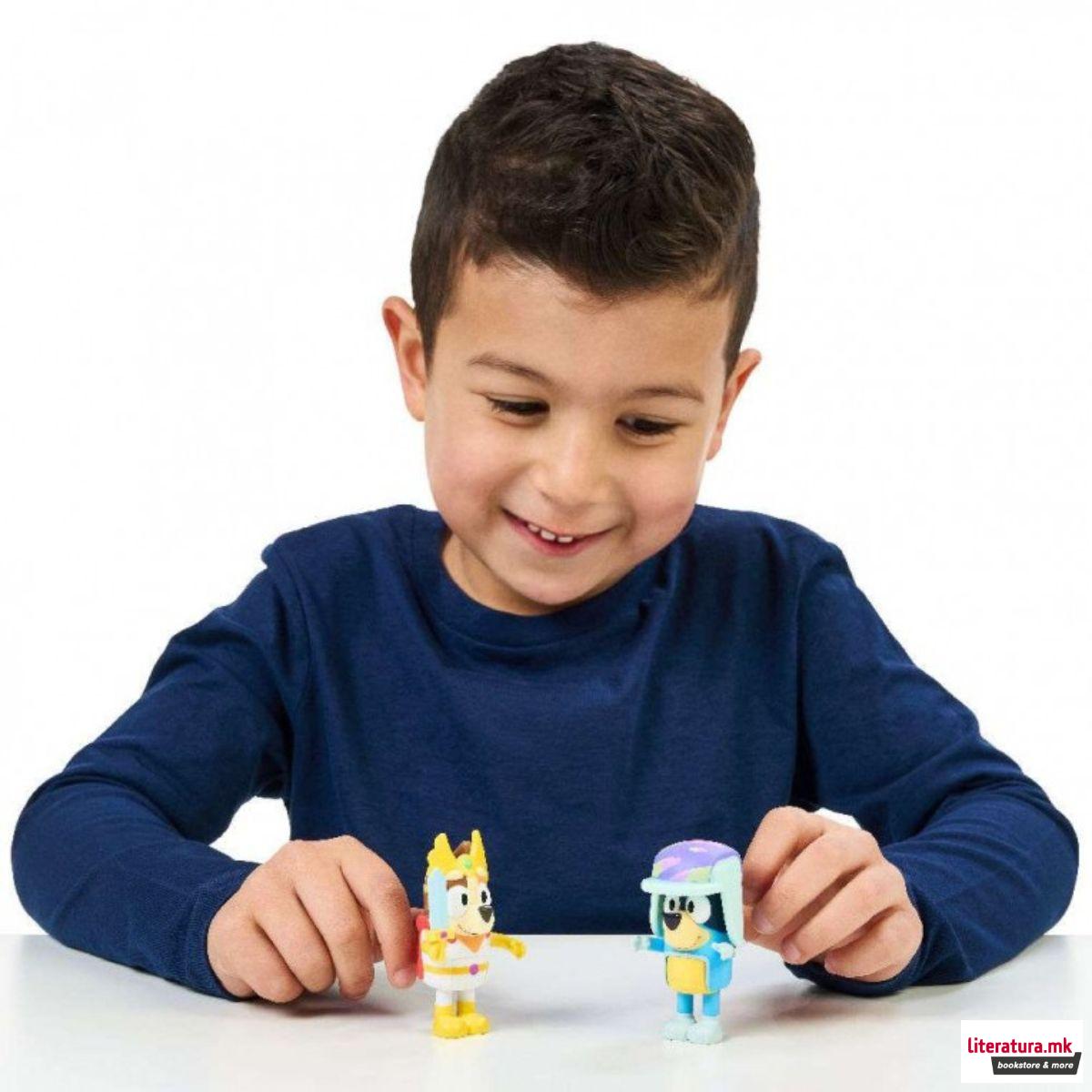 Сет фигури, Bluey: School Friends - Fairytale/Surprise Blaster Suit 