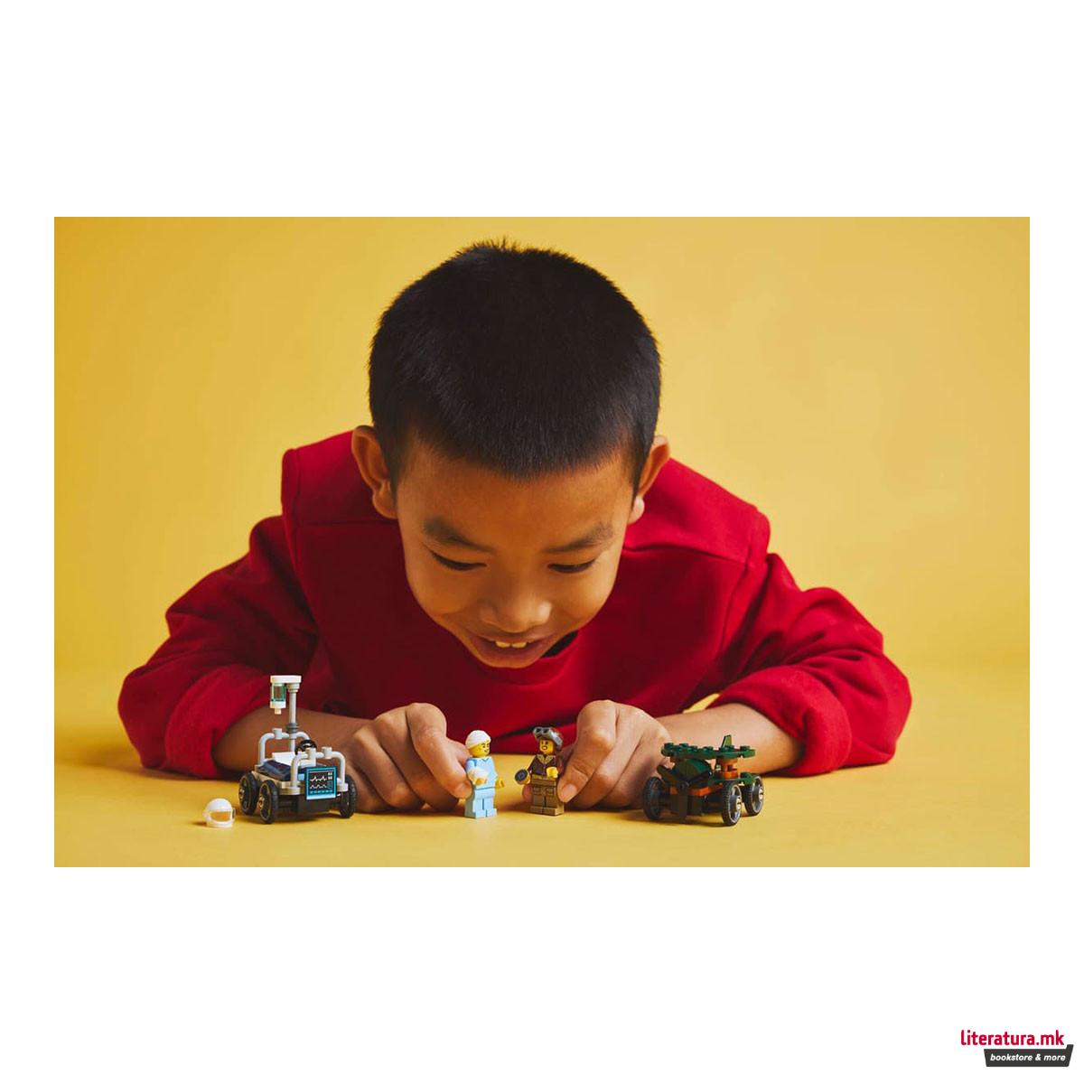 LEGO коцки, City, Airplane vs. Hospital Bed Race Car Pack 