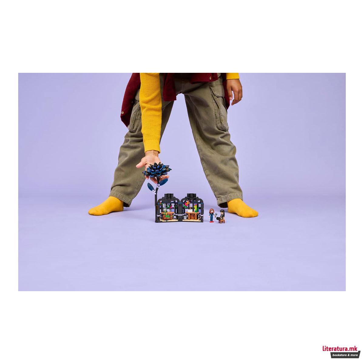 LEGO коцки, Wednesday - Black Dahlia Flower 