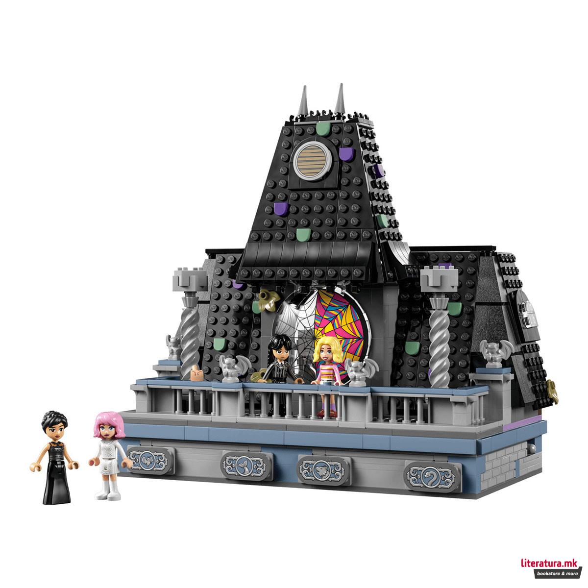 LEGO коцки, Wednesday - Wednesday & Enid's Dorm Room 