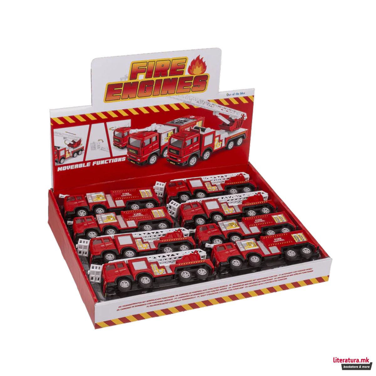 Фигура - Пожарникарски камион, 2 модели 