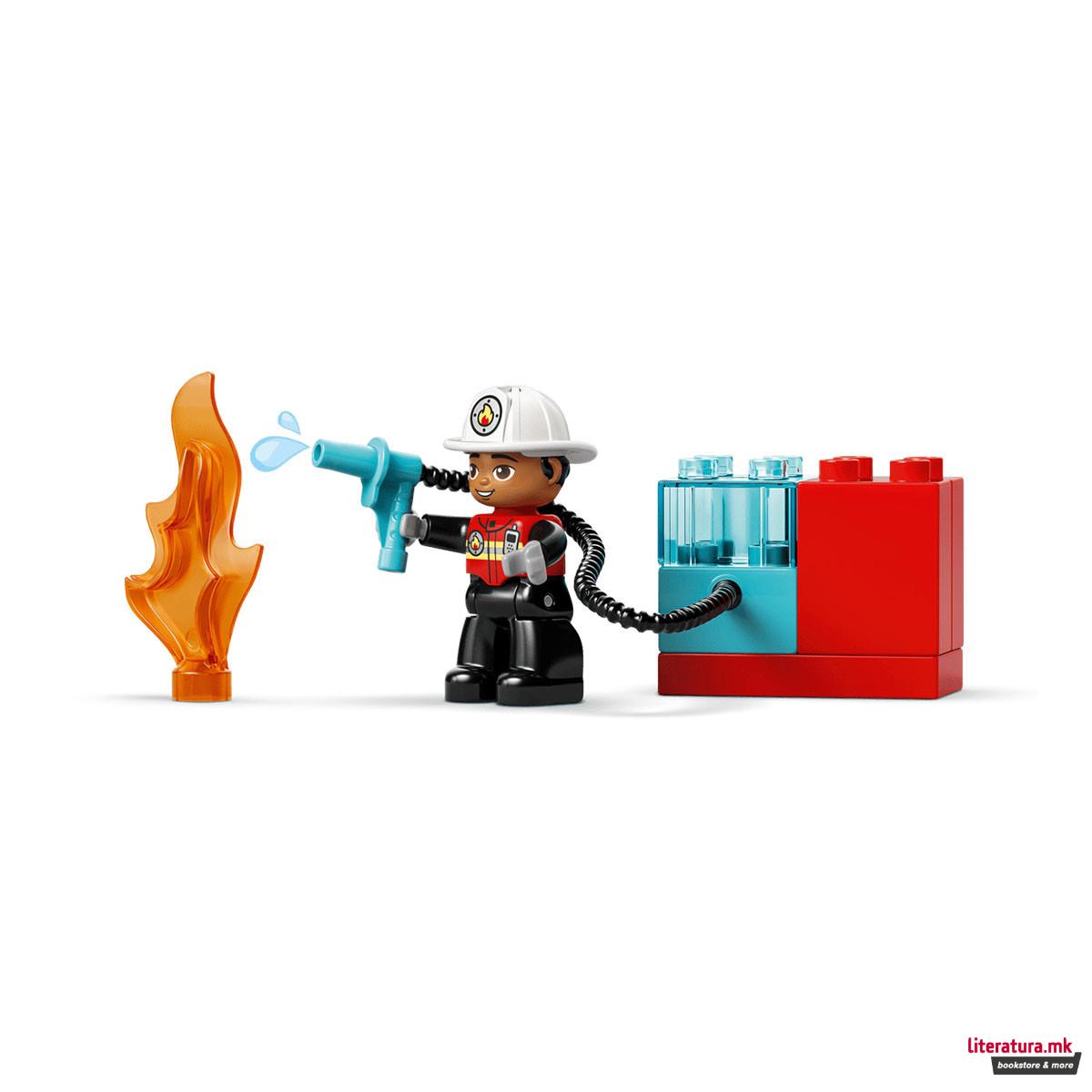 LEGO коцки, Duplo, Fire Truck with Hose and Firefighter 