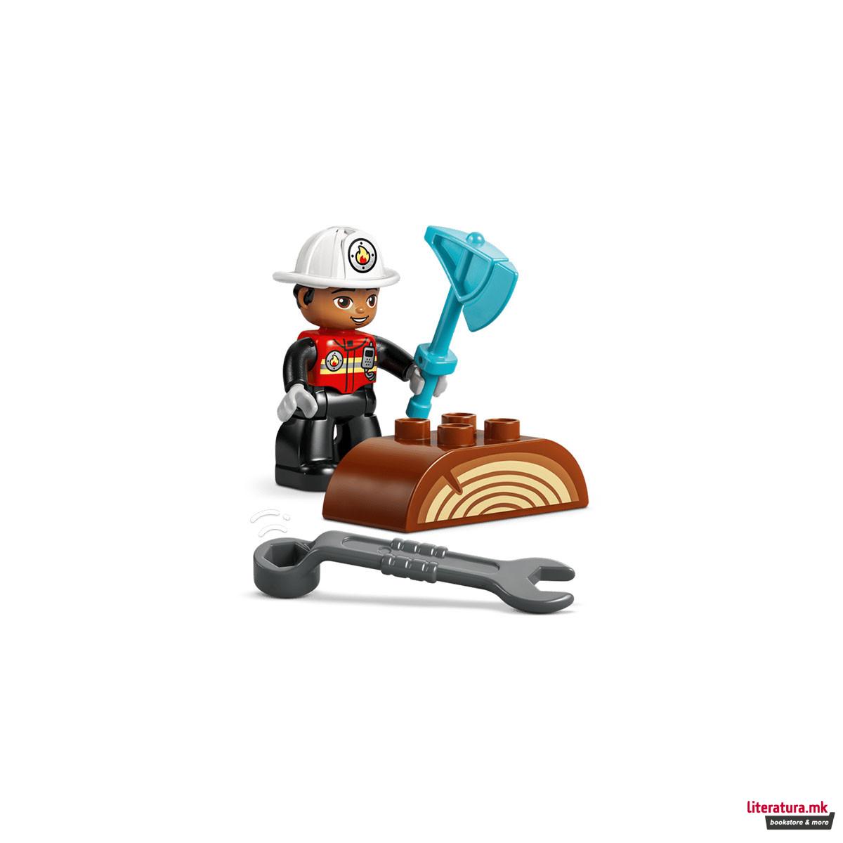 LEGO коцки, Duplo, Fire Truck with Hose and Firefighter 