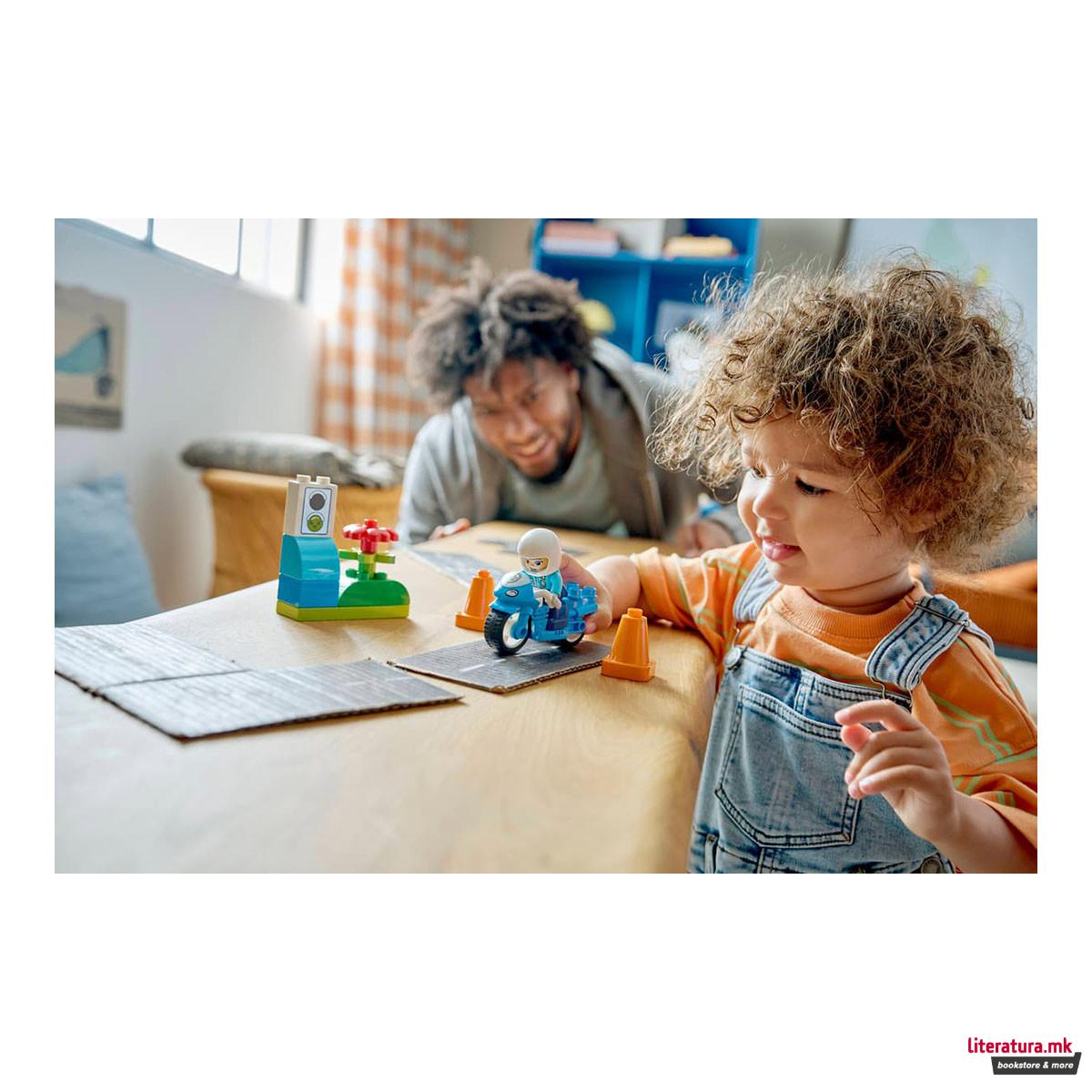 LEGO коцки, Duplo, Blue Police Motorcycle 