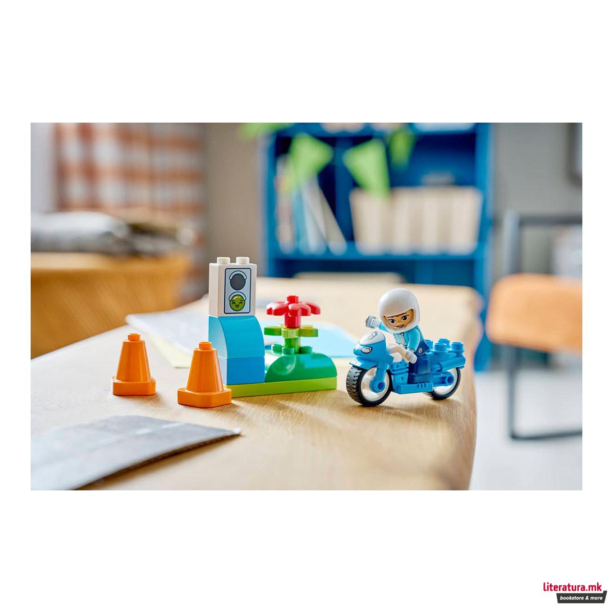 LEGO коцки, Duplo, Blue Police Motorcycle 