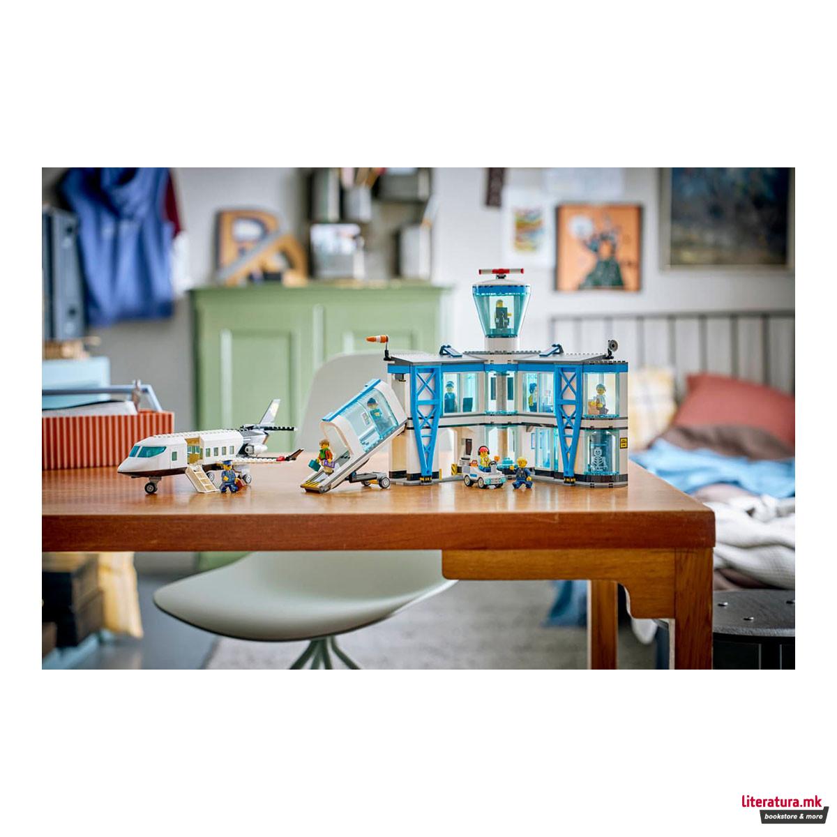 LEGO коцки, City, Airport with Airplane 