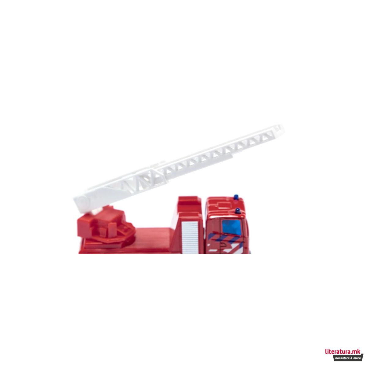 Фигура, Dutch Fire Truck w/Aerial Ladder 