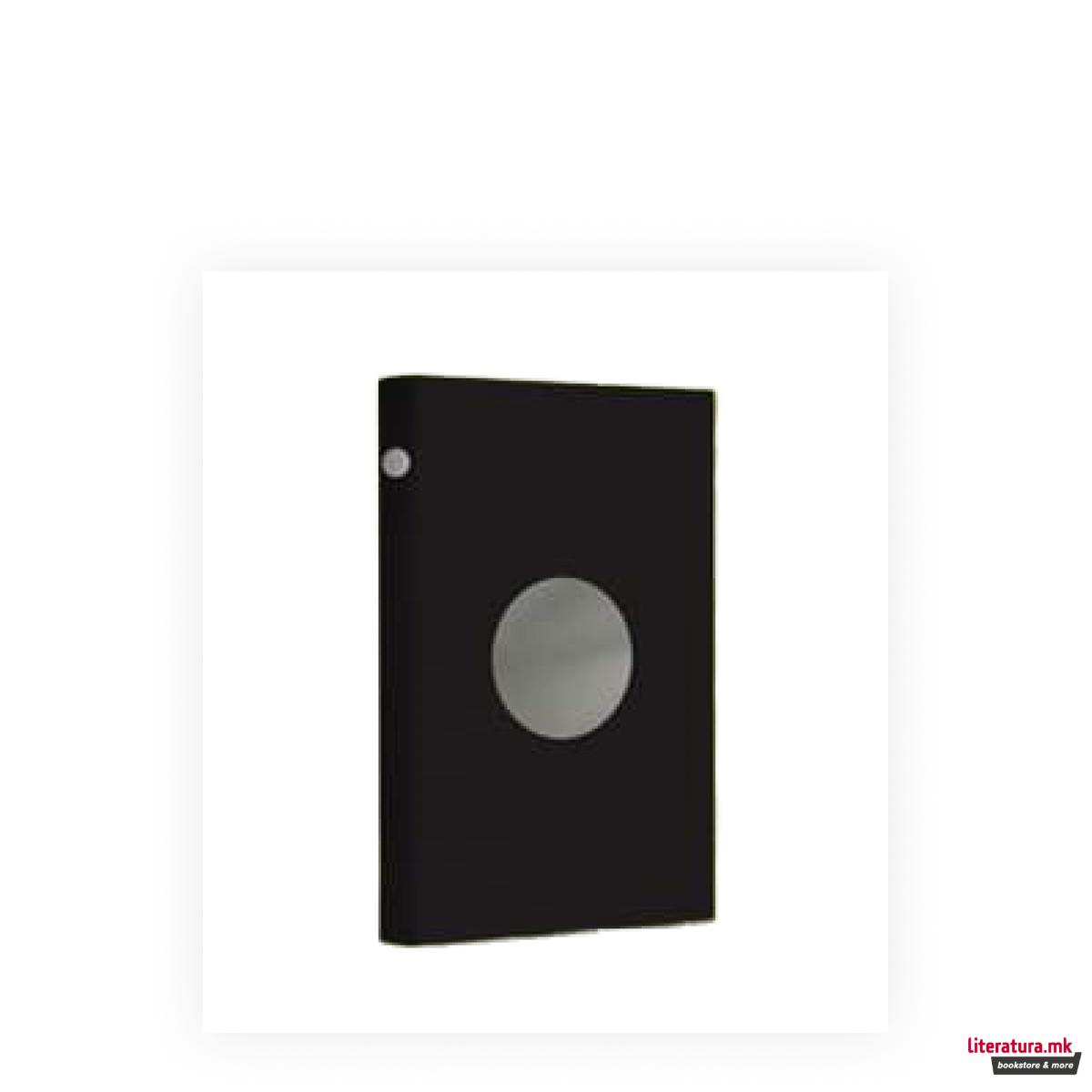 Дванаесет македонски фотографки 