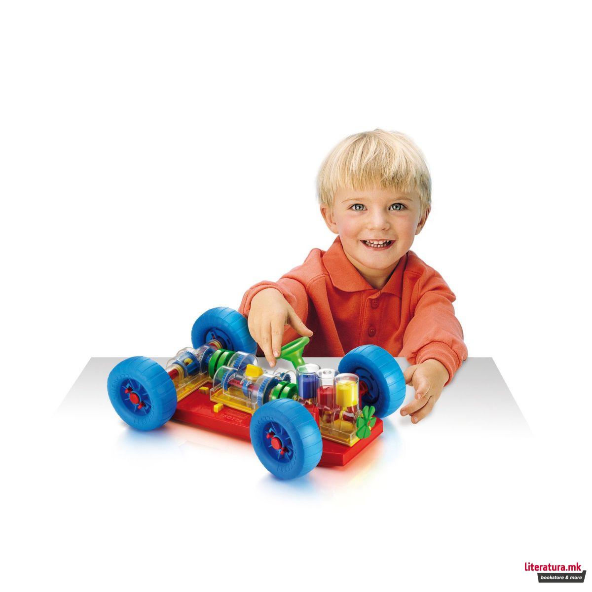 Автомобил за составување, Isotta Discovery Car 