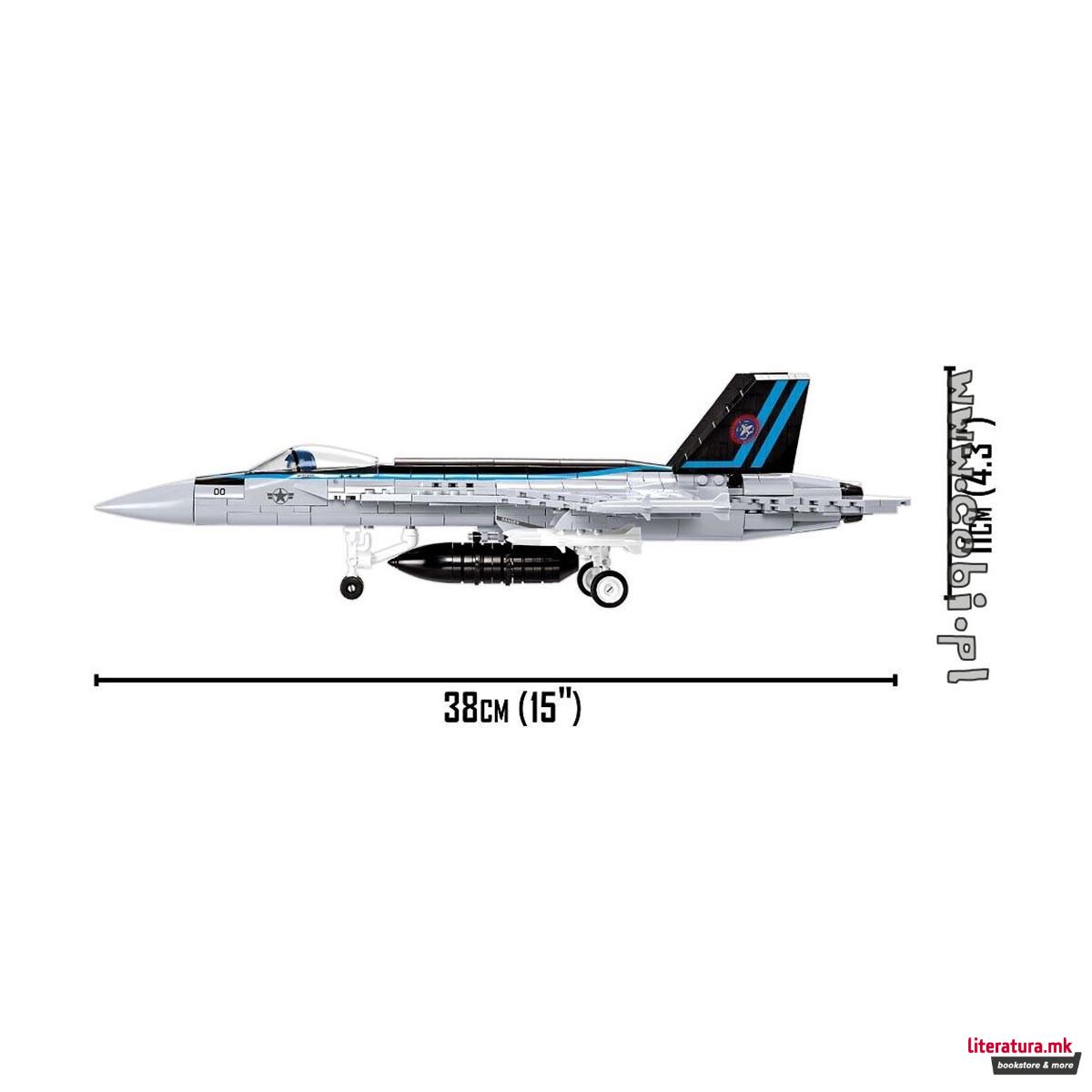 Коцки за градба, Top Gun Maverick, F/A-18E Super Hornet, 570 парчиња