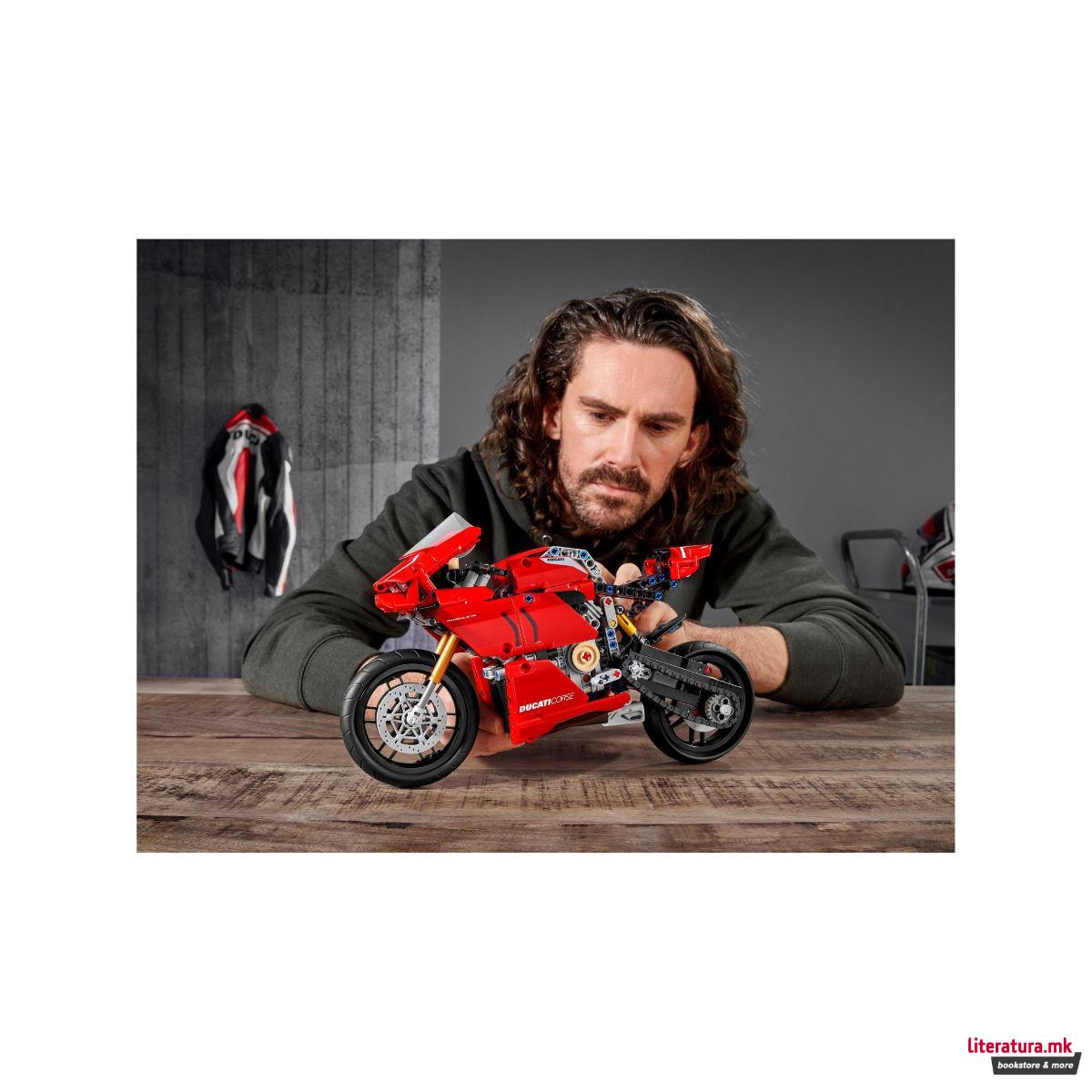 LEGO коцки, Technic, Ducati Panigale V4 R 