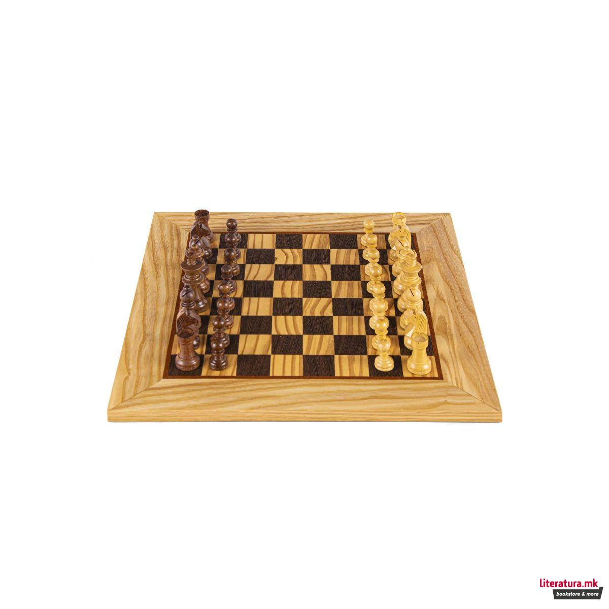 Сет за шах, Olive Burl со Staunton фигури, 40 x 40 cm