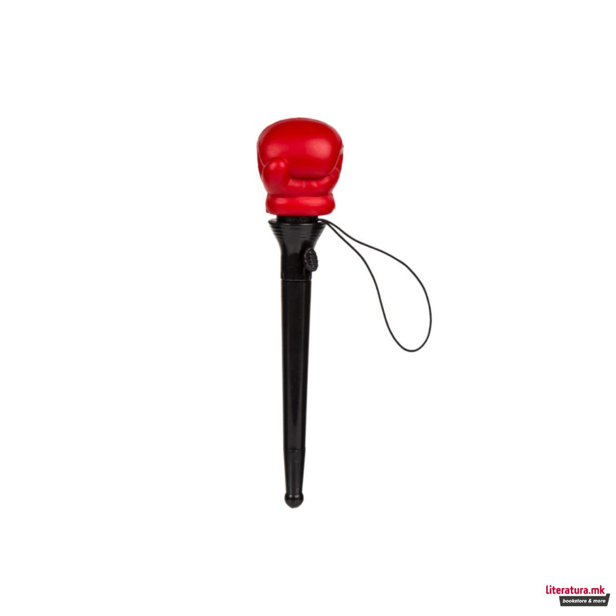 Пенкало со боксерска ракавица