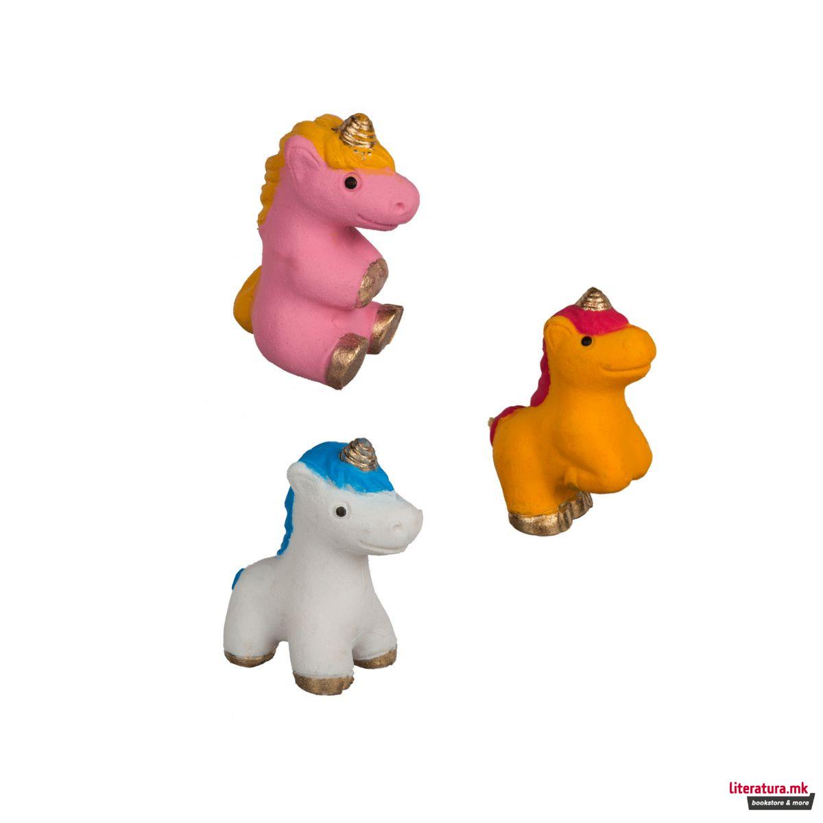 Играчка - Еднорог во јајце 