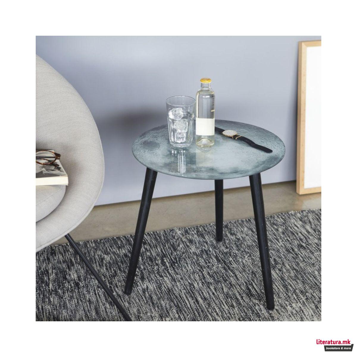 Масичка, The Moon 