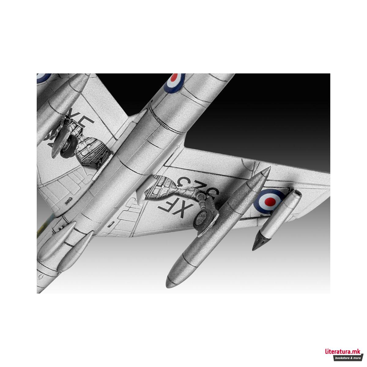 Сет макета + бои, Hawker Hunter FGA.9, 1:144