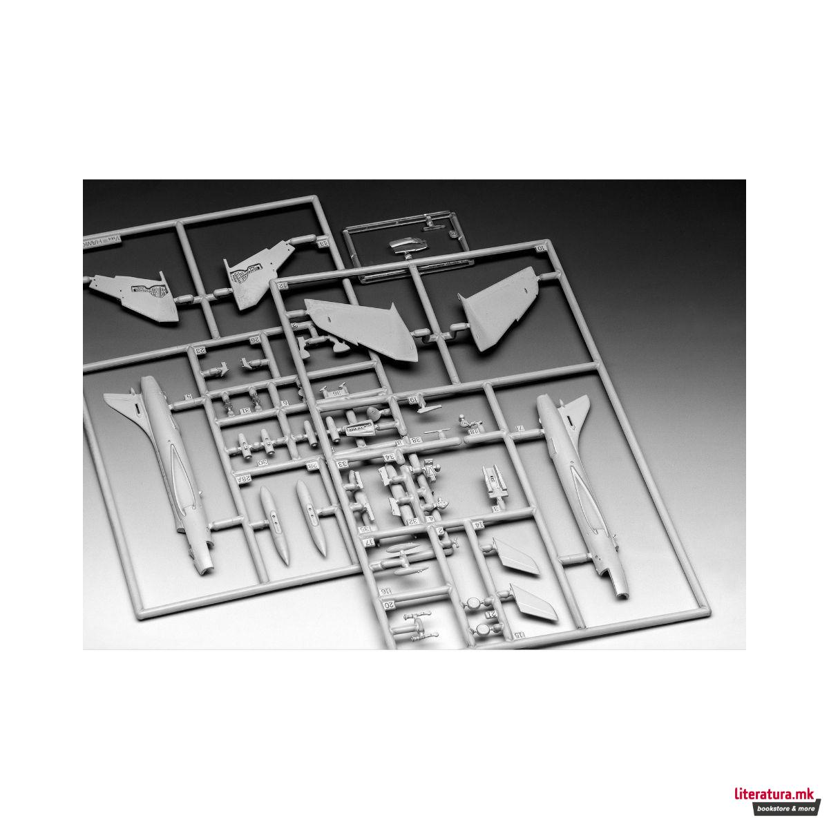 Сет макета + бои, Hawker Hunter FGA.9, 1:144