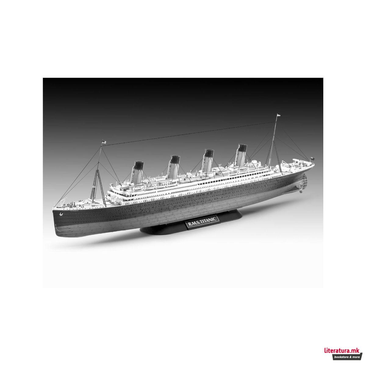 Макета, RMS Titanic Gift Set - 2 модели, 1:700/1:1200