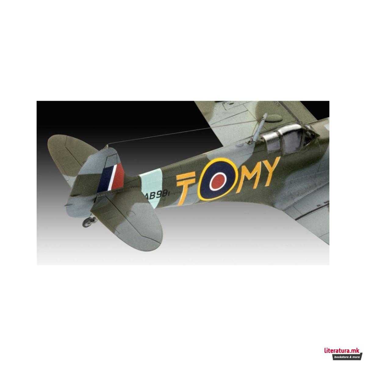 Макета, Bf109G-10 & Spitfire Mk.V - Combat Set, 1:72 