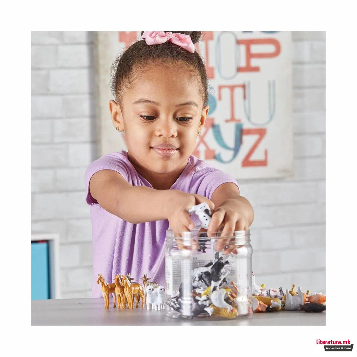 Сет фигури во тегличка - Животни од фармата, Farm Animal Counters, 1/60 