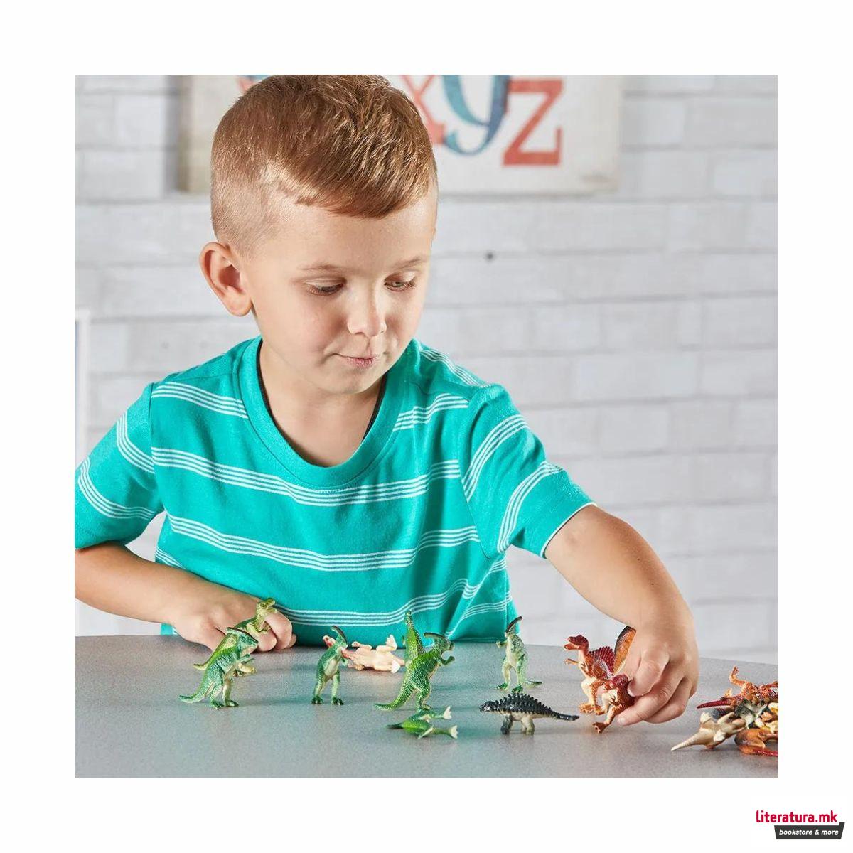 Сет фигури во тегличка - Диносауруси, Dinosaur Counters, 1/60 