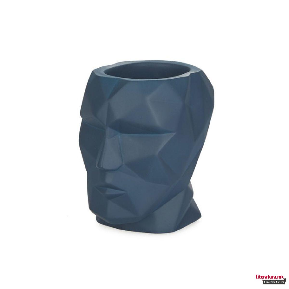 Чаша за моливи, The Head, сина 