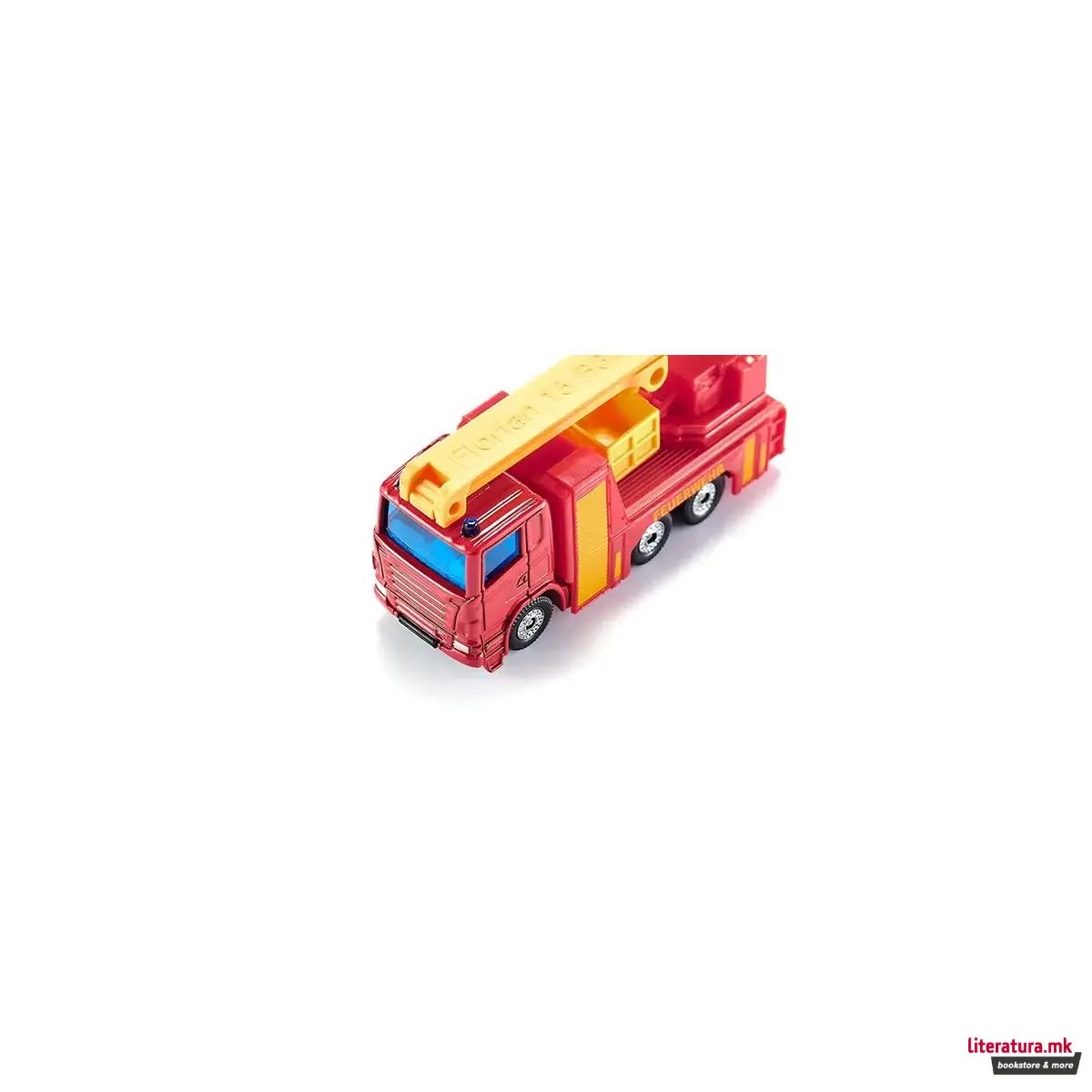 Фигура, Firefighter Elevating Rescue Platform 