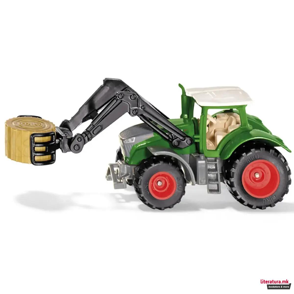 Фигура, Fendt with Bale Gripper 