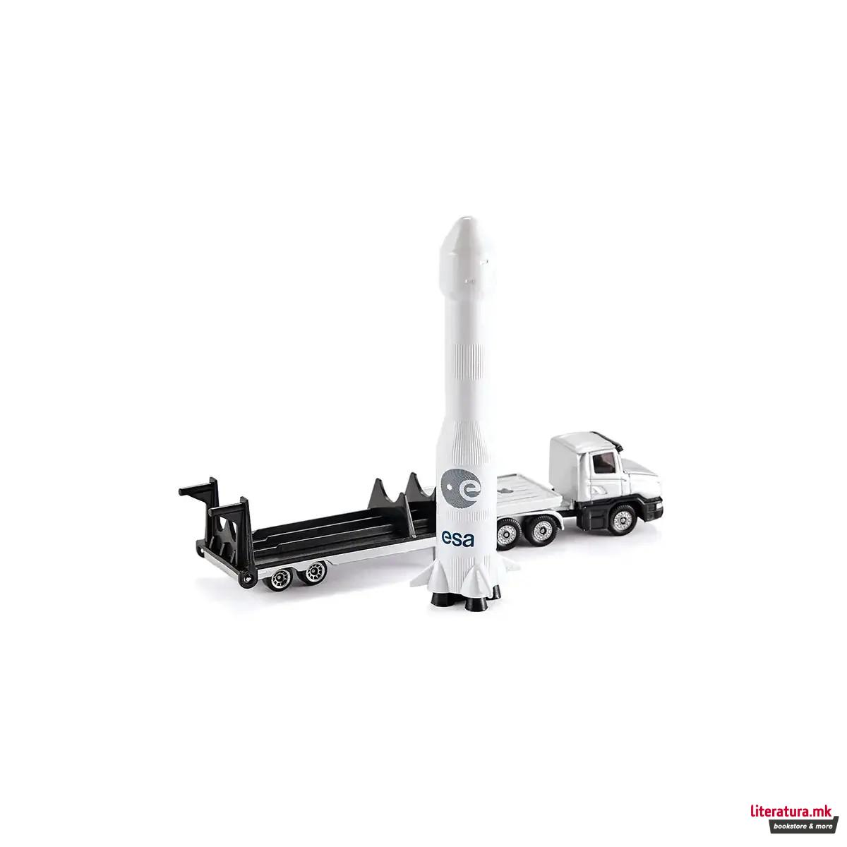 Фигура, Low Loader with Rocket 