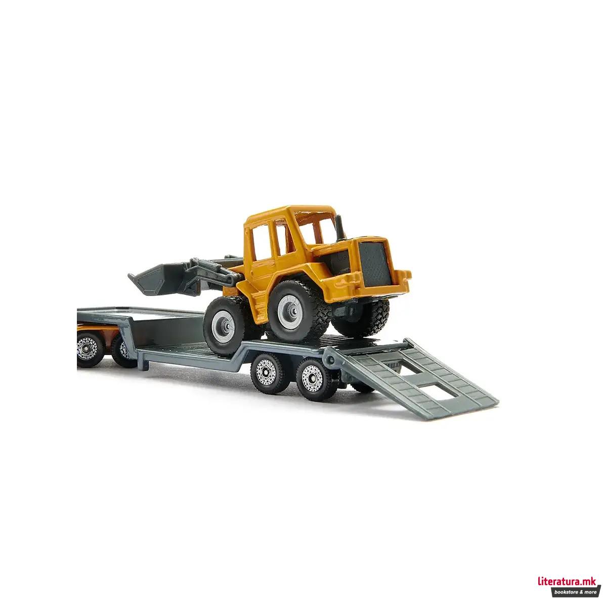 Фигура, Low Loader with Front Loader 