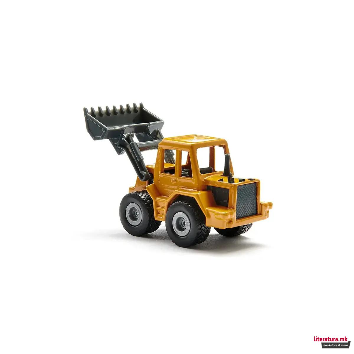 Фигура, Low Loader with Front Loader 