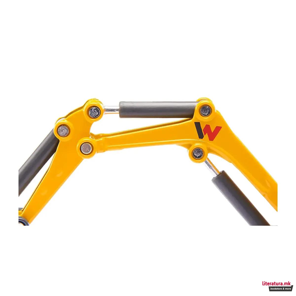 Фигура, Wacker Neuson EW65 Mobile Excavator 