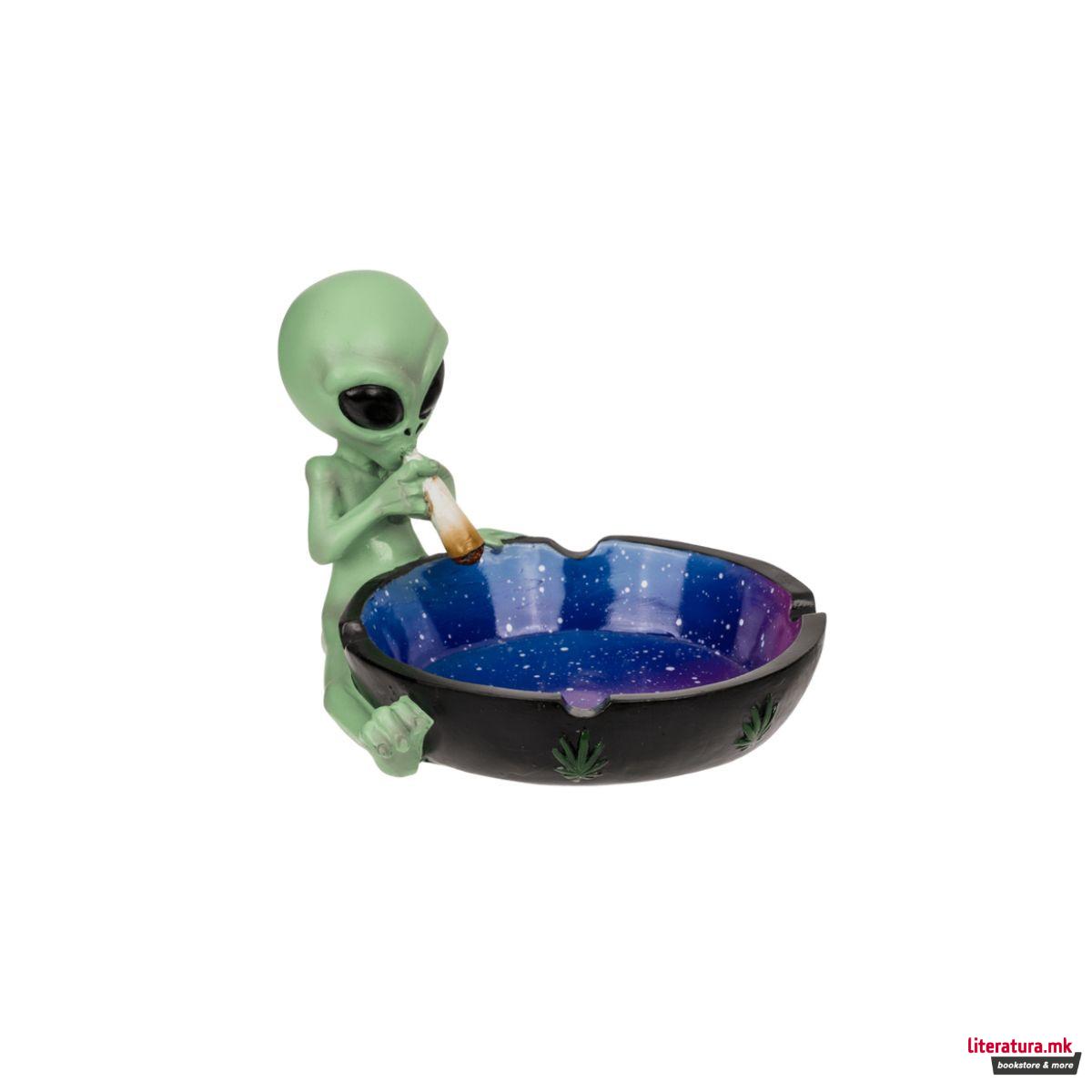 Пепелник, Alien with Joint 