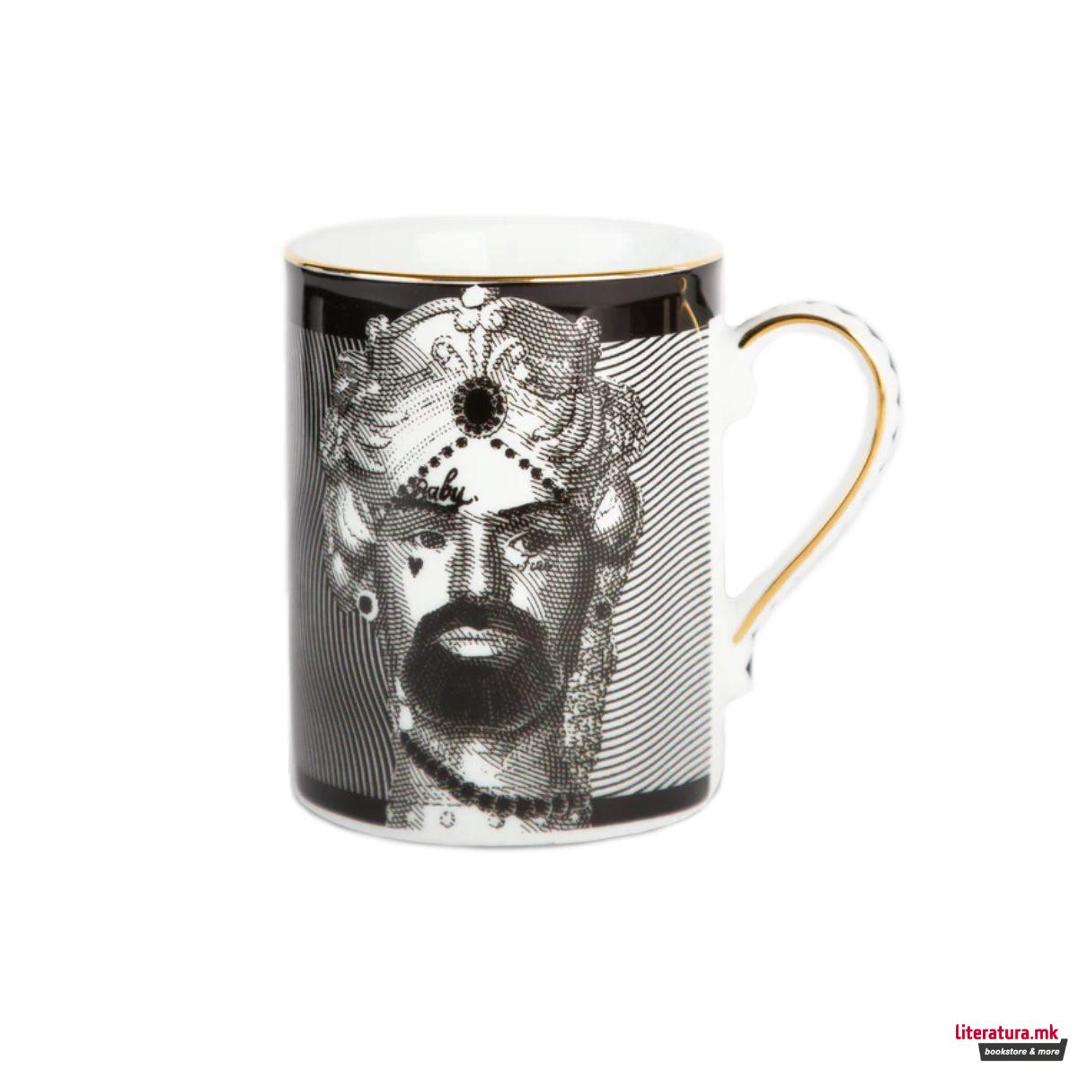 Шолја, La Sagrada Familia - Il Trasgressivo 