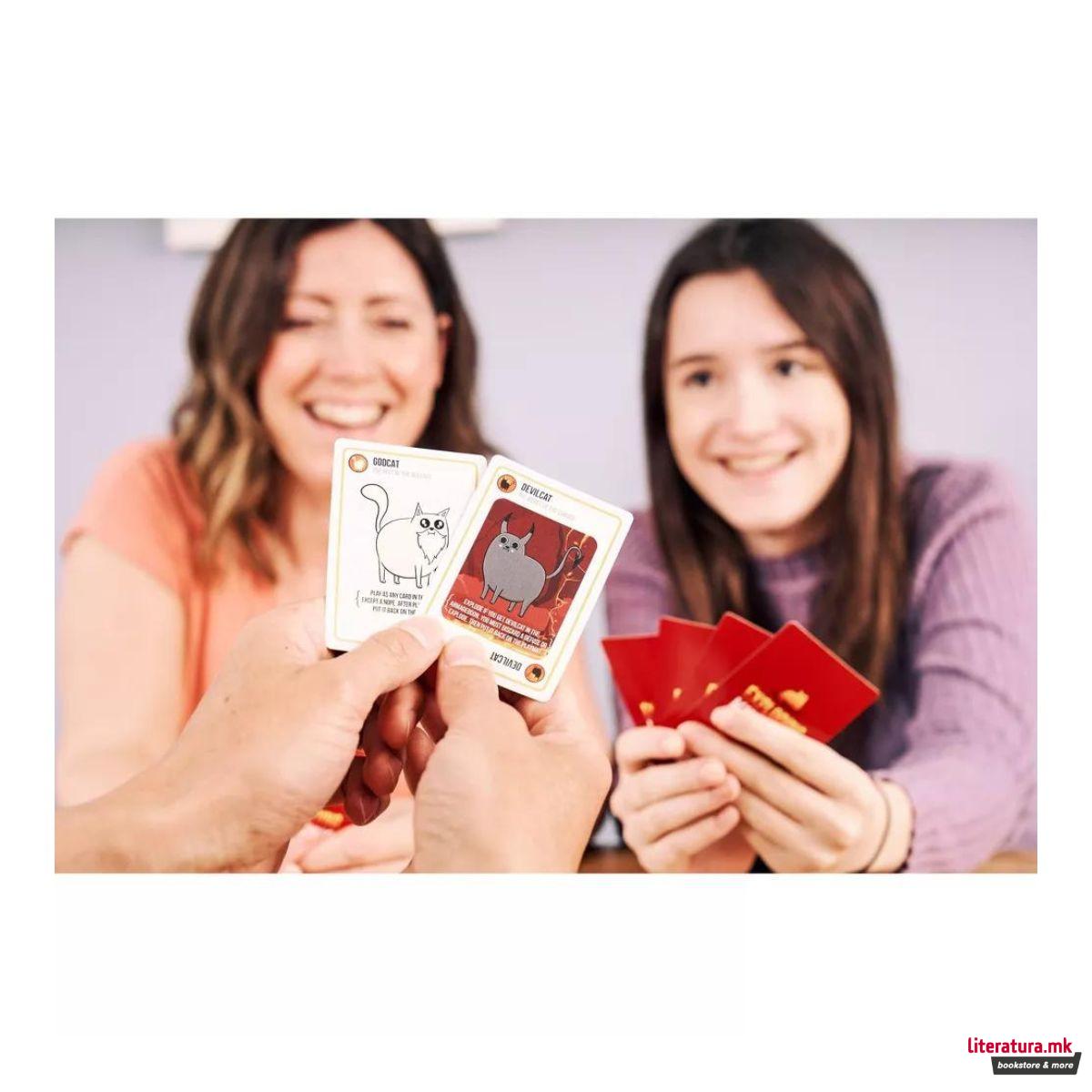 Друштвена игра, Exploding Kittens: Good vs. Evil